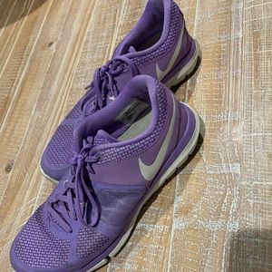 Gently used Nike flex run 2014